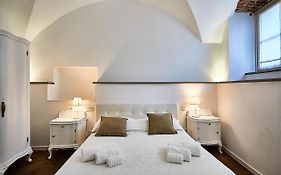 Astra-Modern Loft Cathedral View